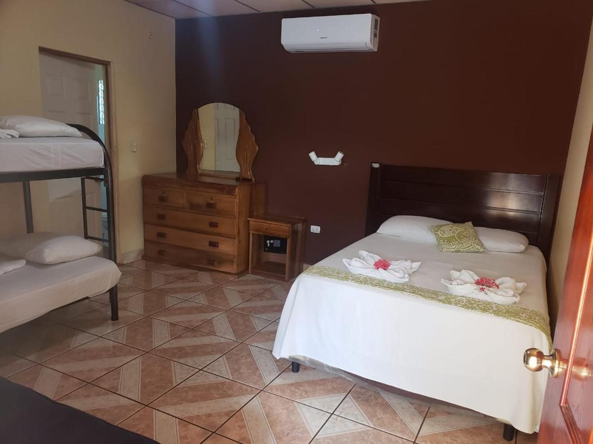 Hotel Miraflores El Cuco Luaran gambar