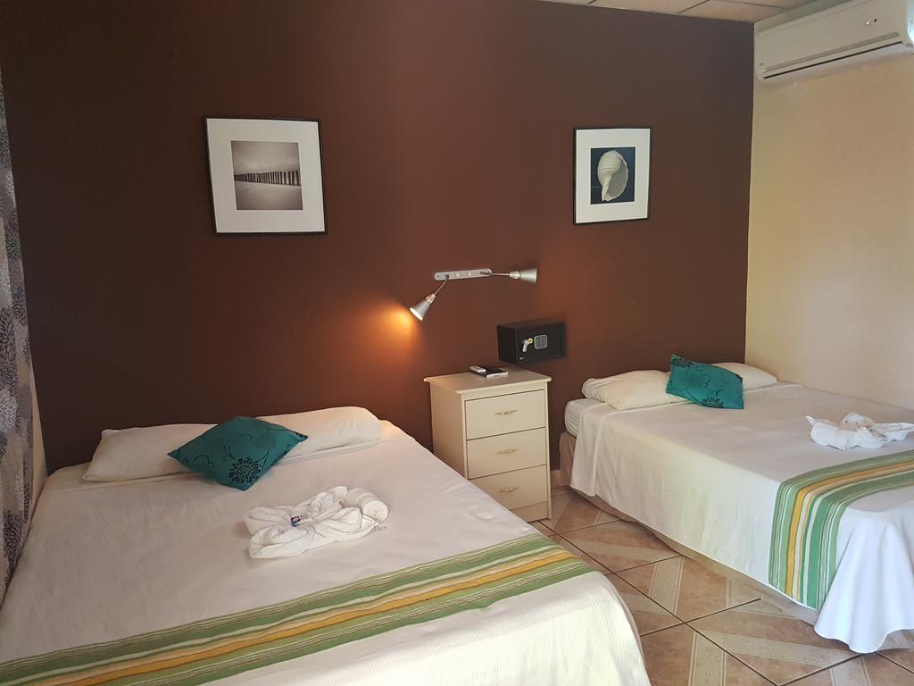 Hotel Miraflores El Cuco Luaran gambar