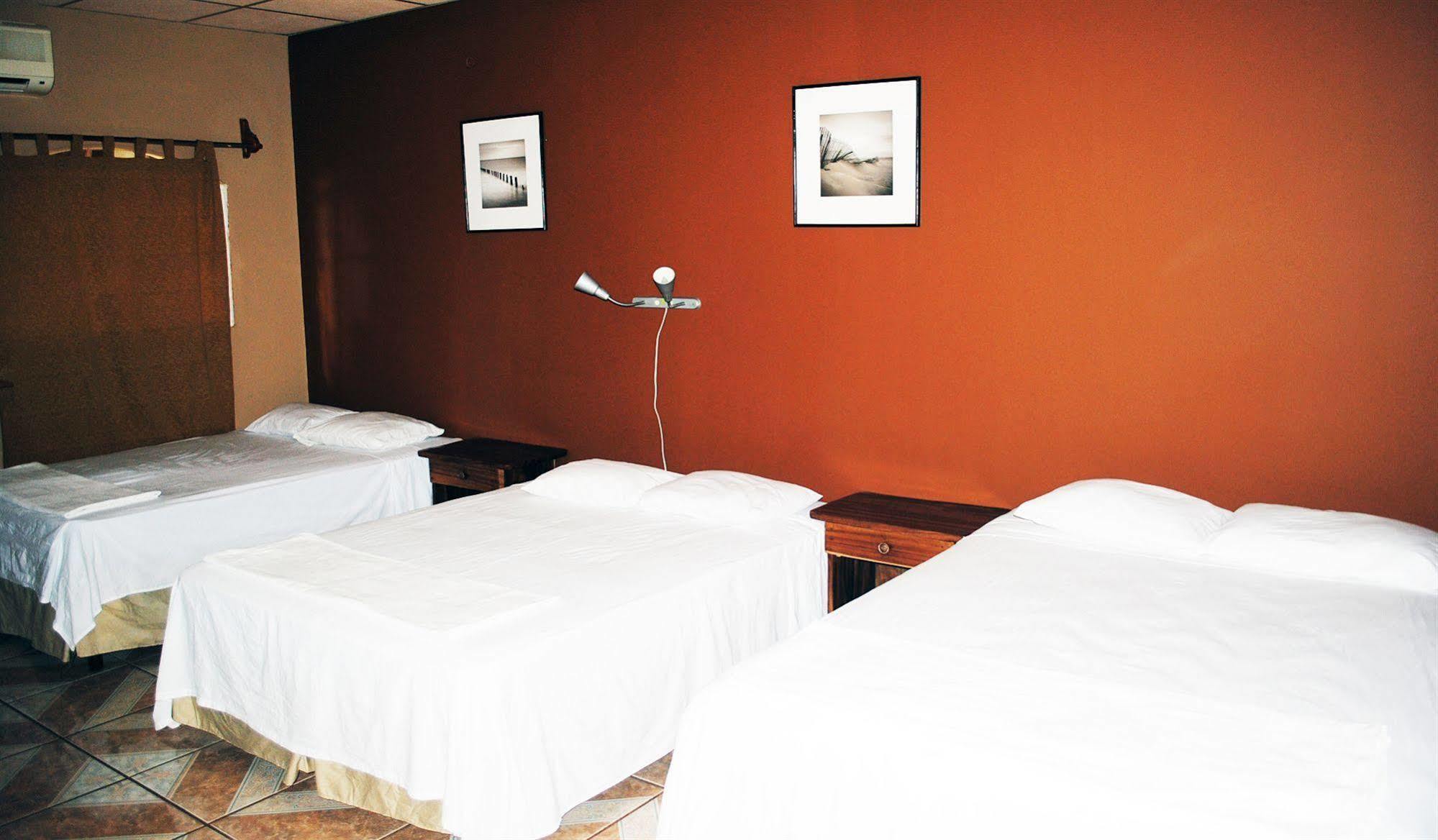 Hotel Miraflores El Cuco Luaran gambar